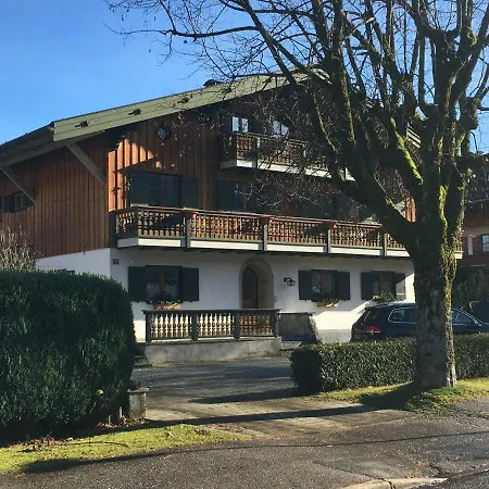 Ape Maja Apartment *